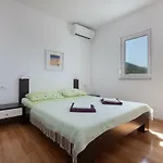 Anicas Panoramic Sea Weue